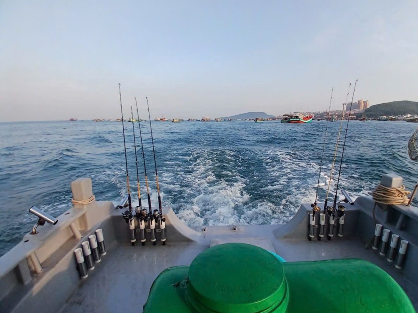 Фукуок: где искать рыбу на морской рыбалке - островки, банки или переходы, и как выбрать маршрут по ветру и течению без лишних кругов